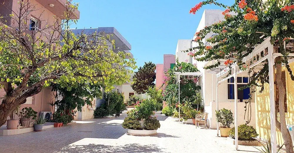 Evina Rooms & Suites 3*