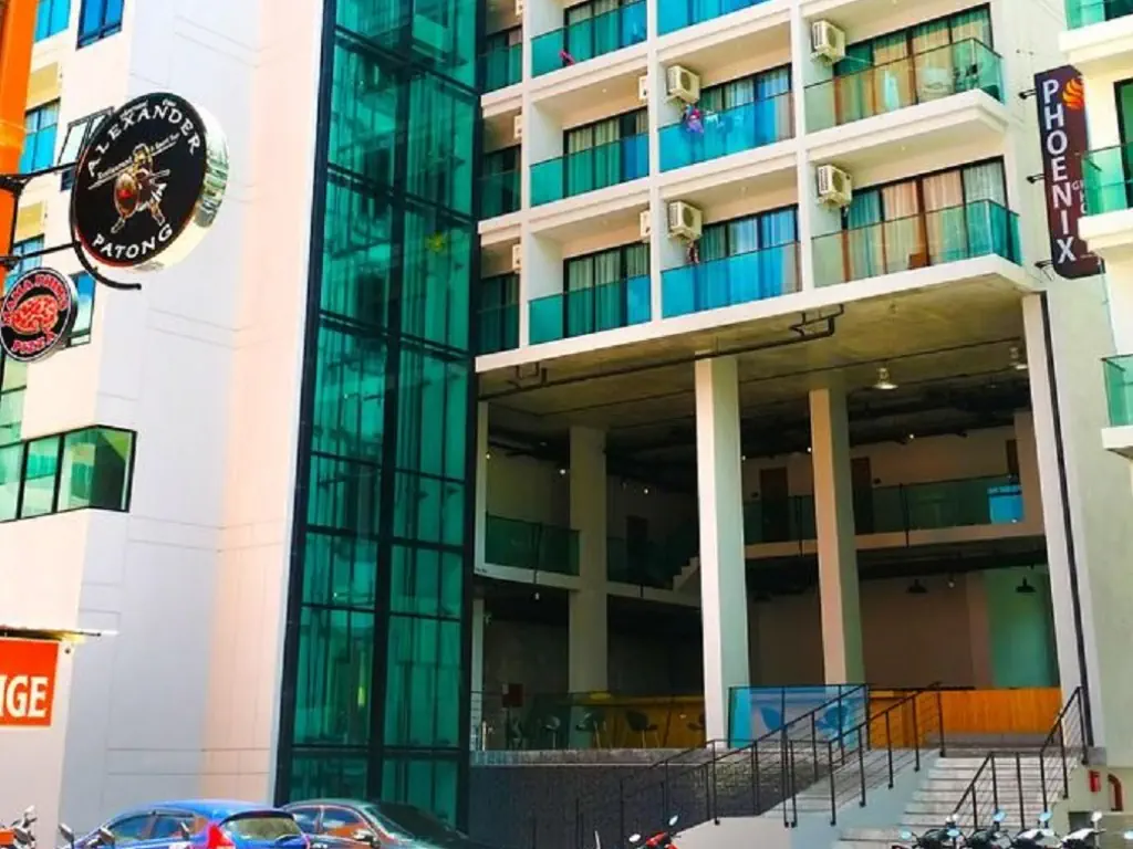 Phoenix Grand Hotel 4*