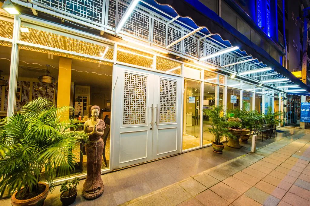 Sino Maison Patong 3*