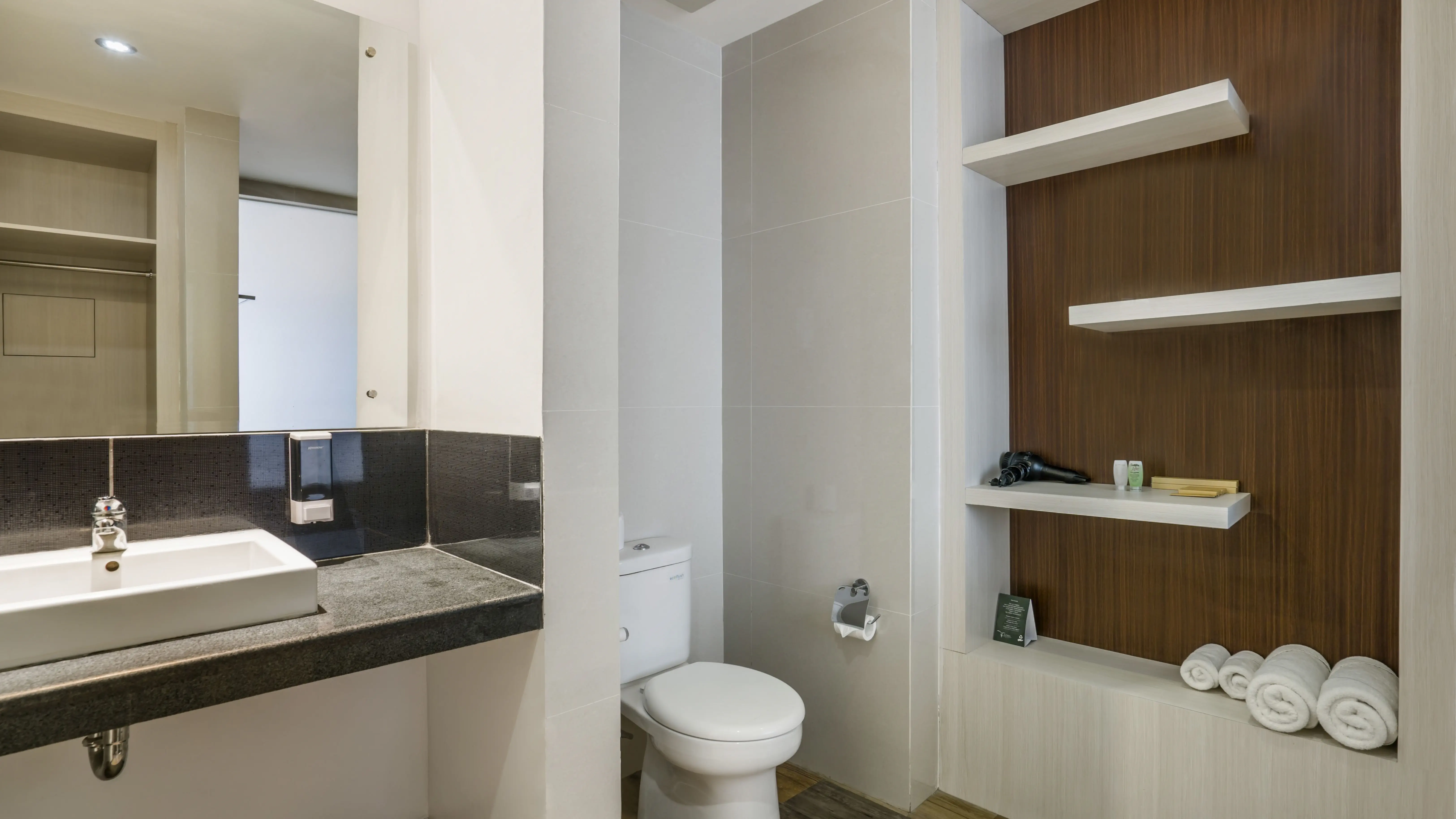 Tonys Villas & Resort 4*