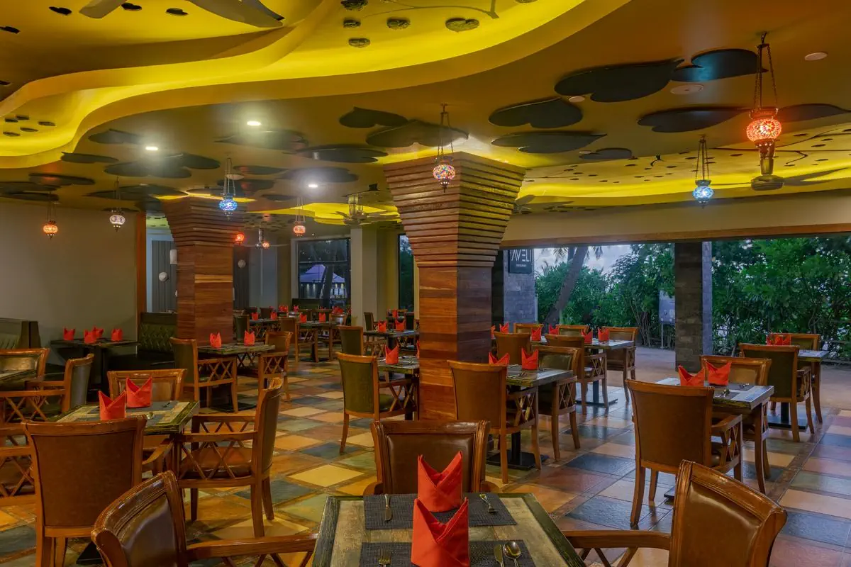 Kaani Grand Seaview 4*