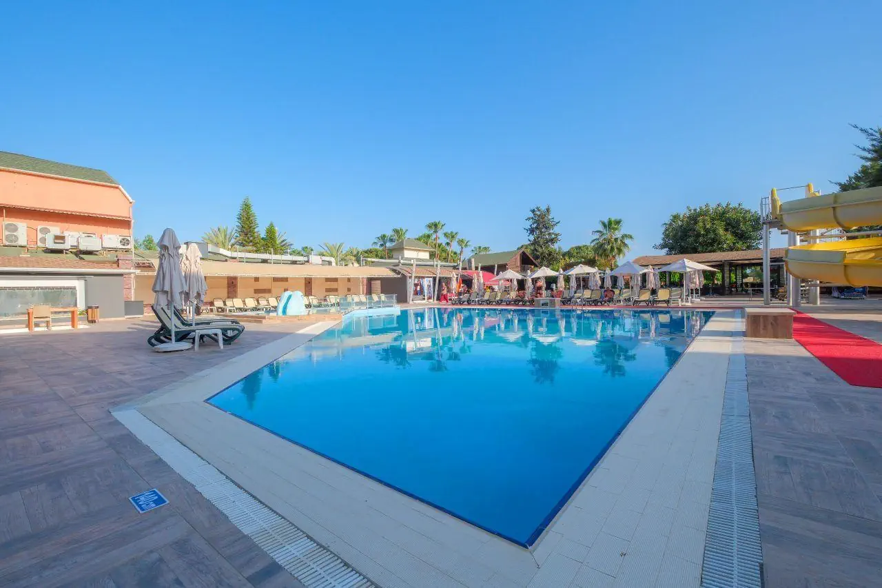 Clover Magic Park Beach 3*