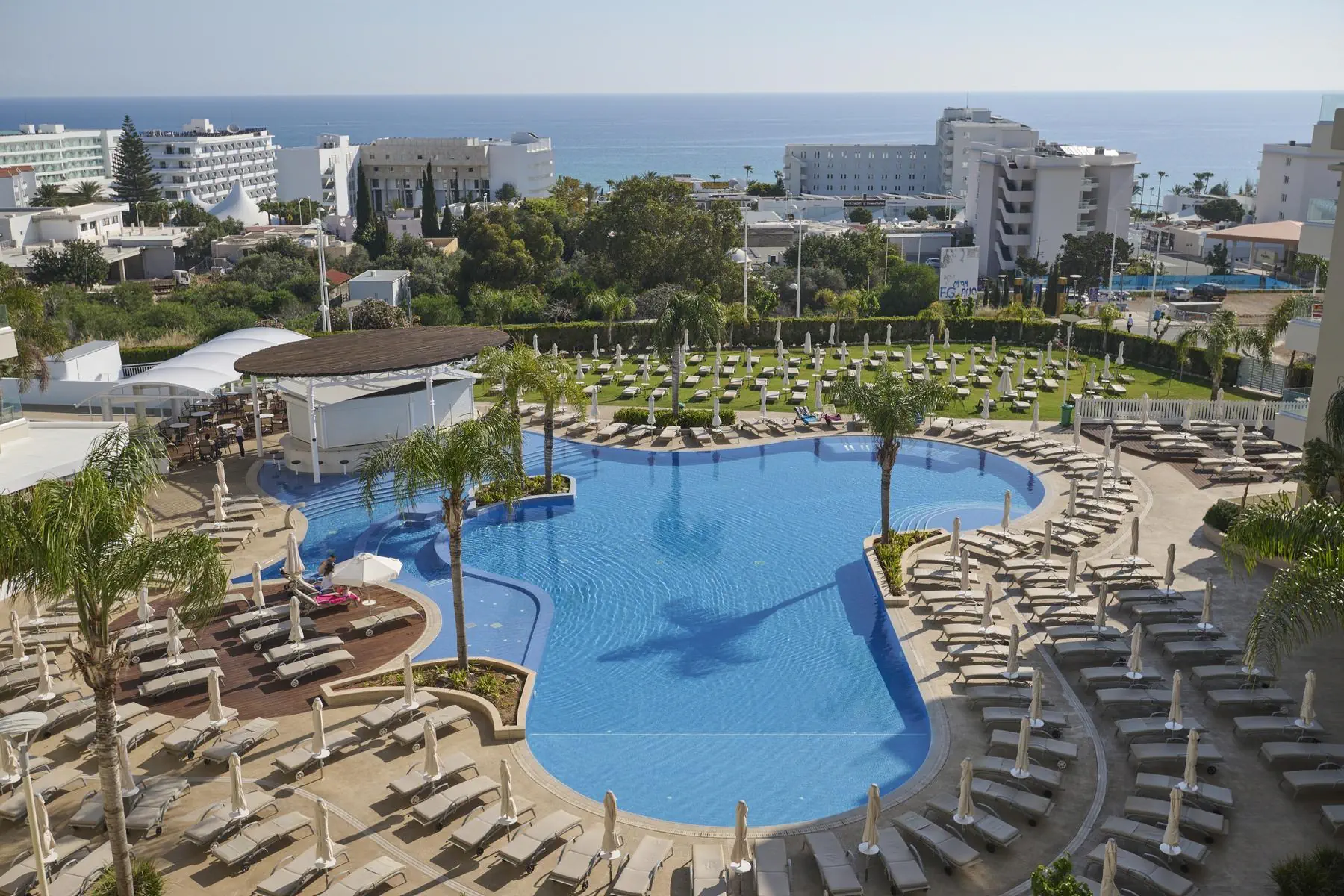 Sunrise Oasis Hotel & Waterpark 4*