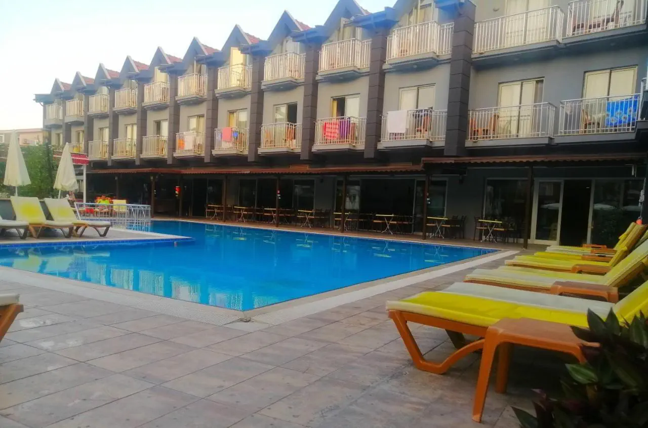 Grand Nar 4*