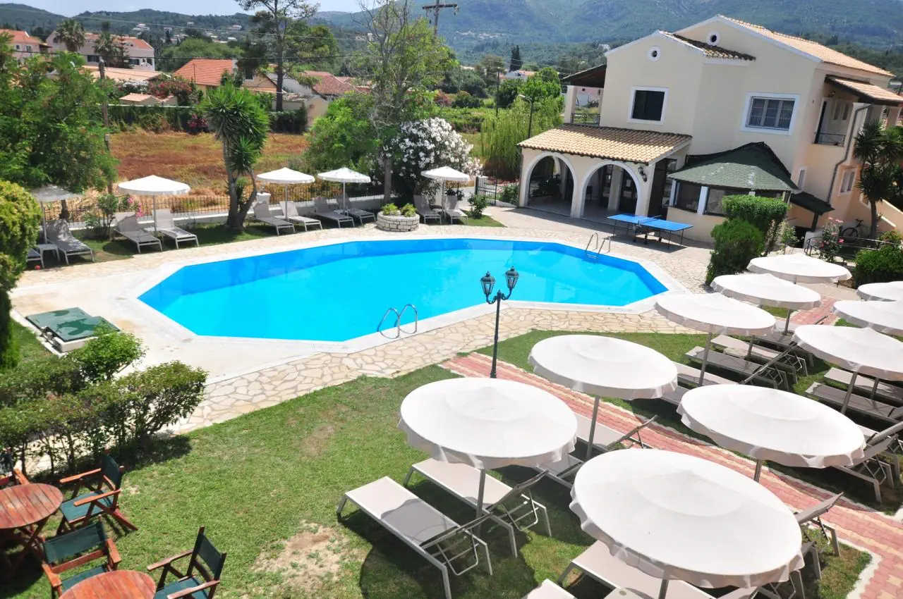 Acharavi Garden 3*