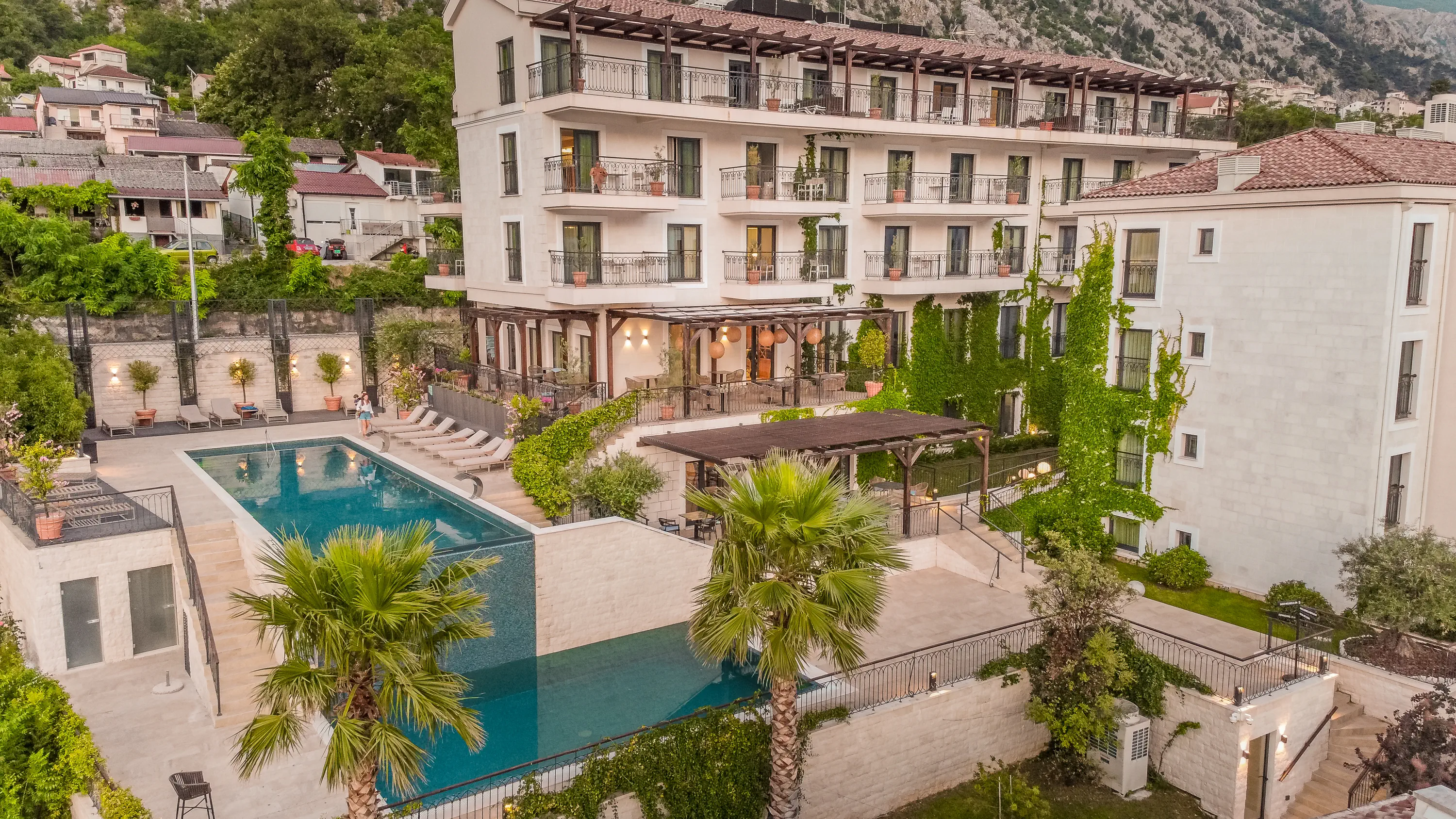 Huma Kotor Bay 5*