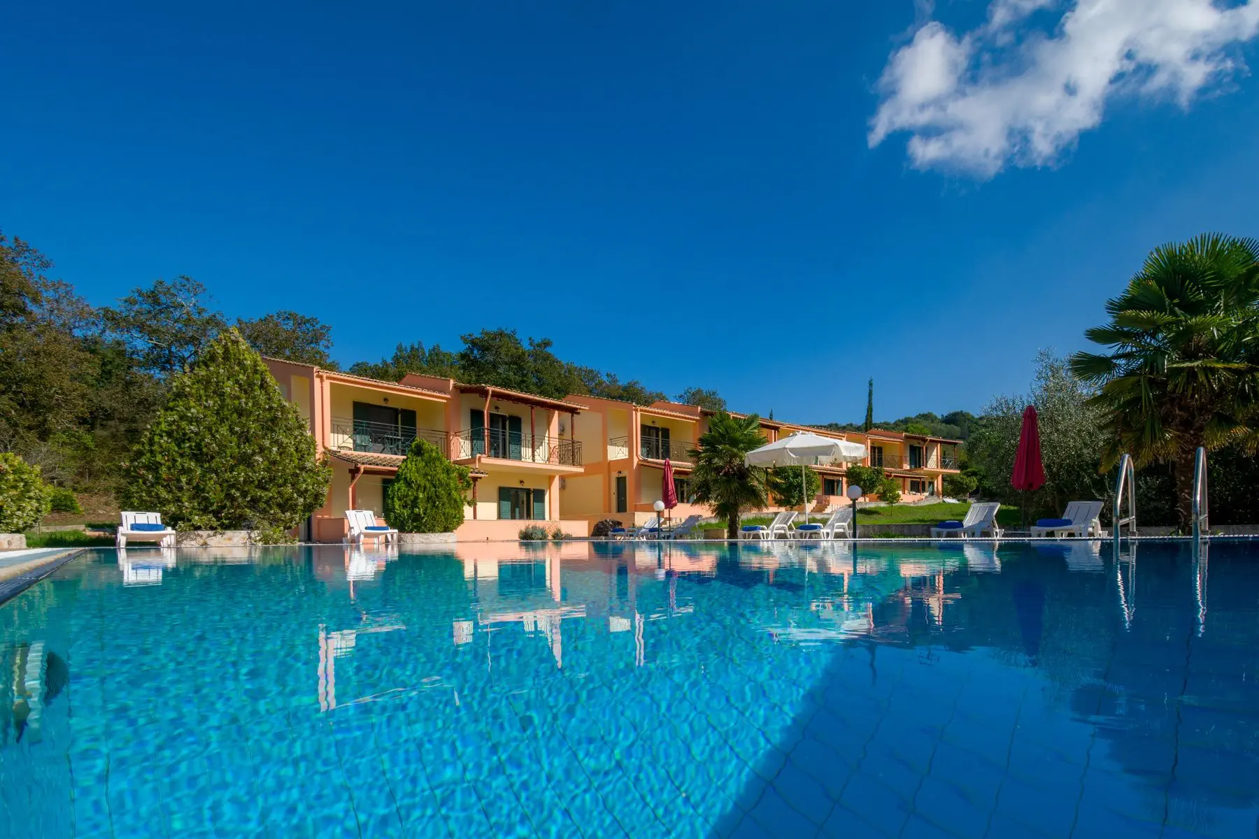 Rivendell Apartments 3*