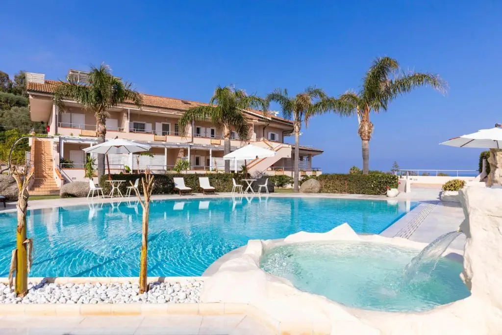 L'Arcobaleno Resort 3*