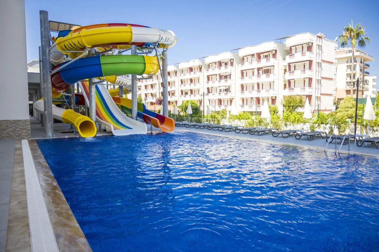 Grand Kolibri Prestige & Spa 5*