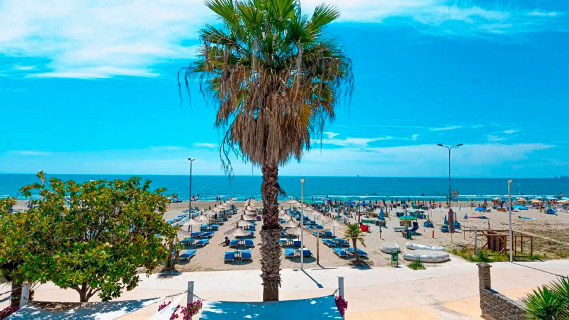 Hotel Besani 4*