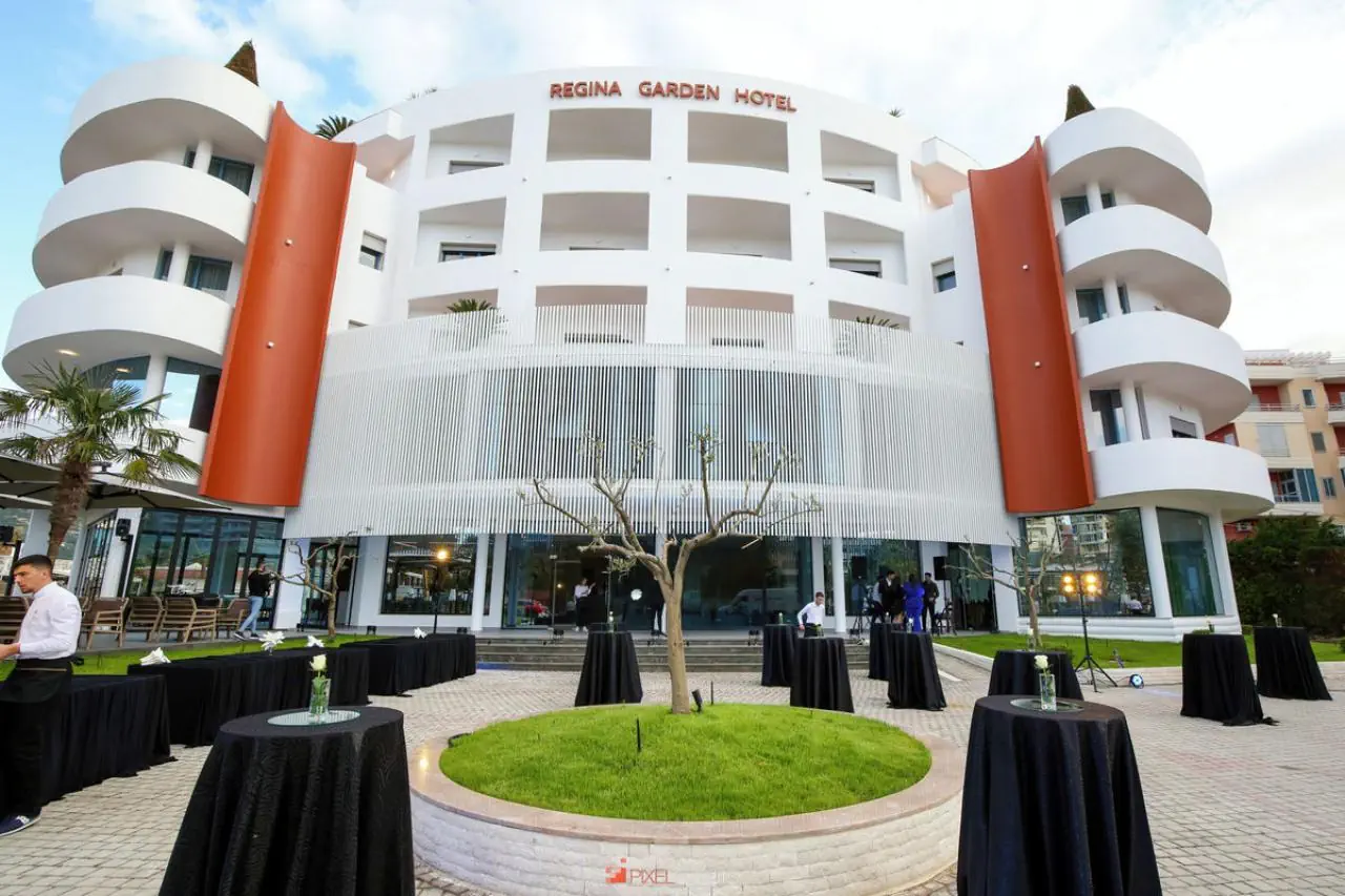 Regina Garden 4*