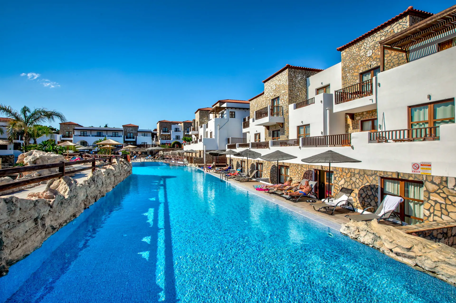 Costa Lindia Beach 5*
