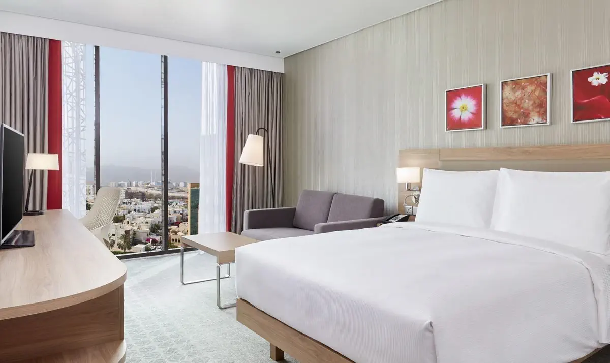 Hilton Garden Inn Muscat Al Khuwair 4*, фото 9
