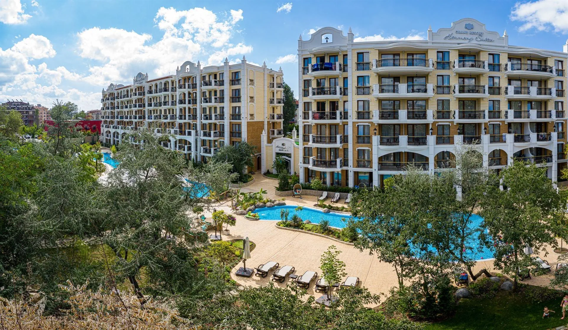 Harmony Suites 11 & 12 3*