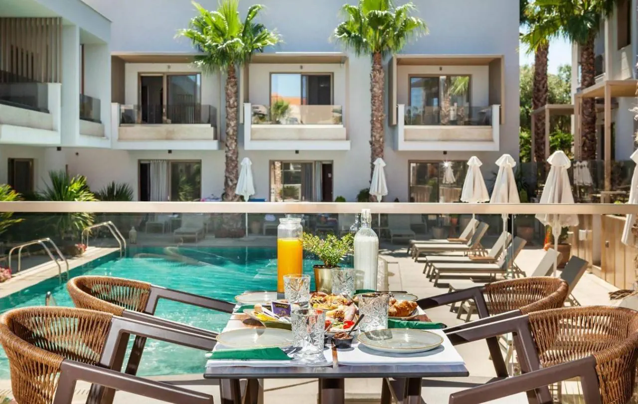 Pefki Deluxe Residences 4*, фото 6