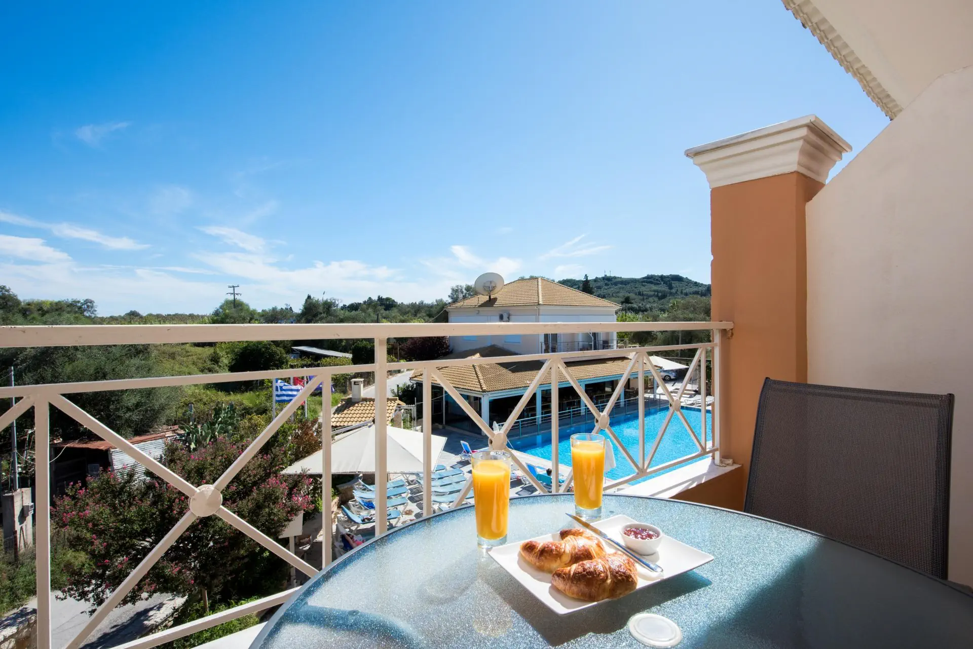 Kavos Plaza 3*