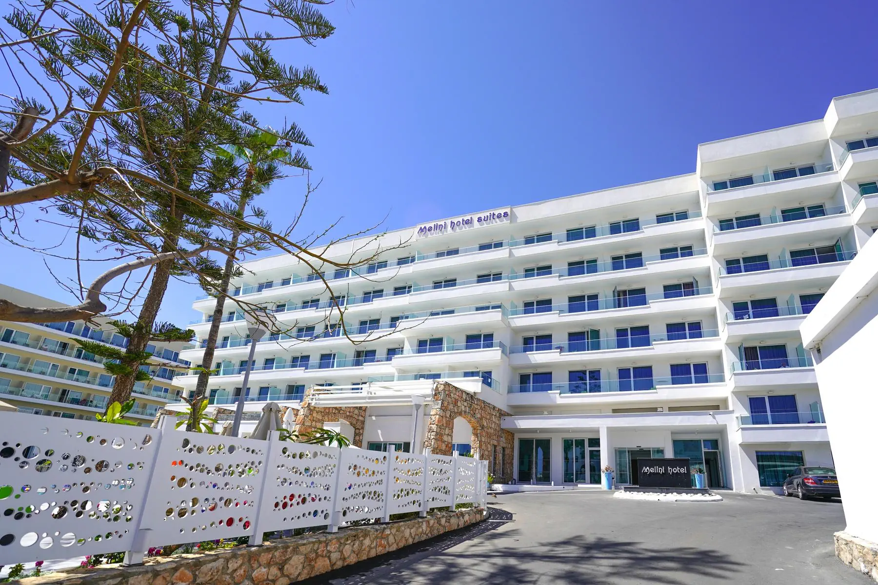 Sunrise Gardens 3*