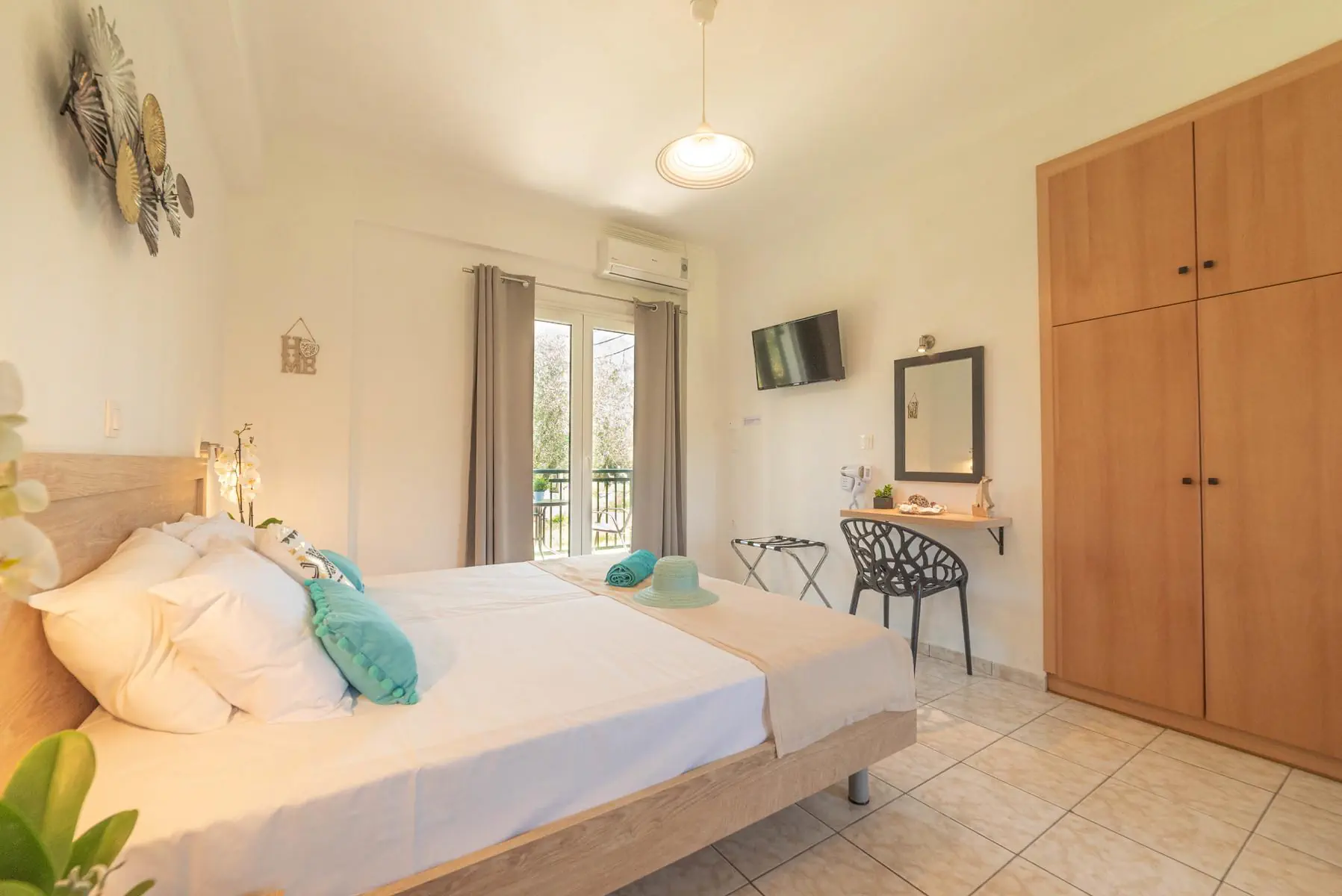 Yianetta Hotel & Suites 3*, фото 10