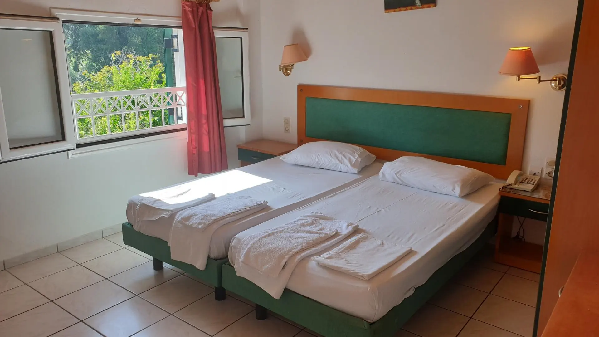 Oula Maisonettes 3*