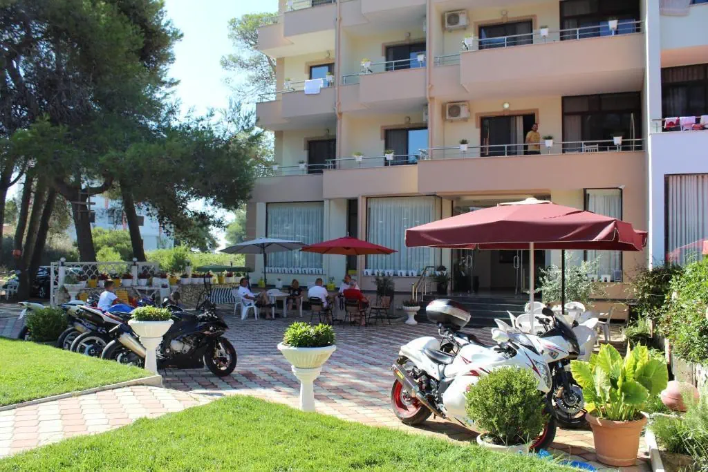 Vila Aljor 3*