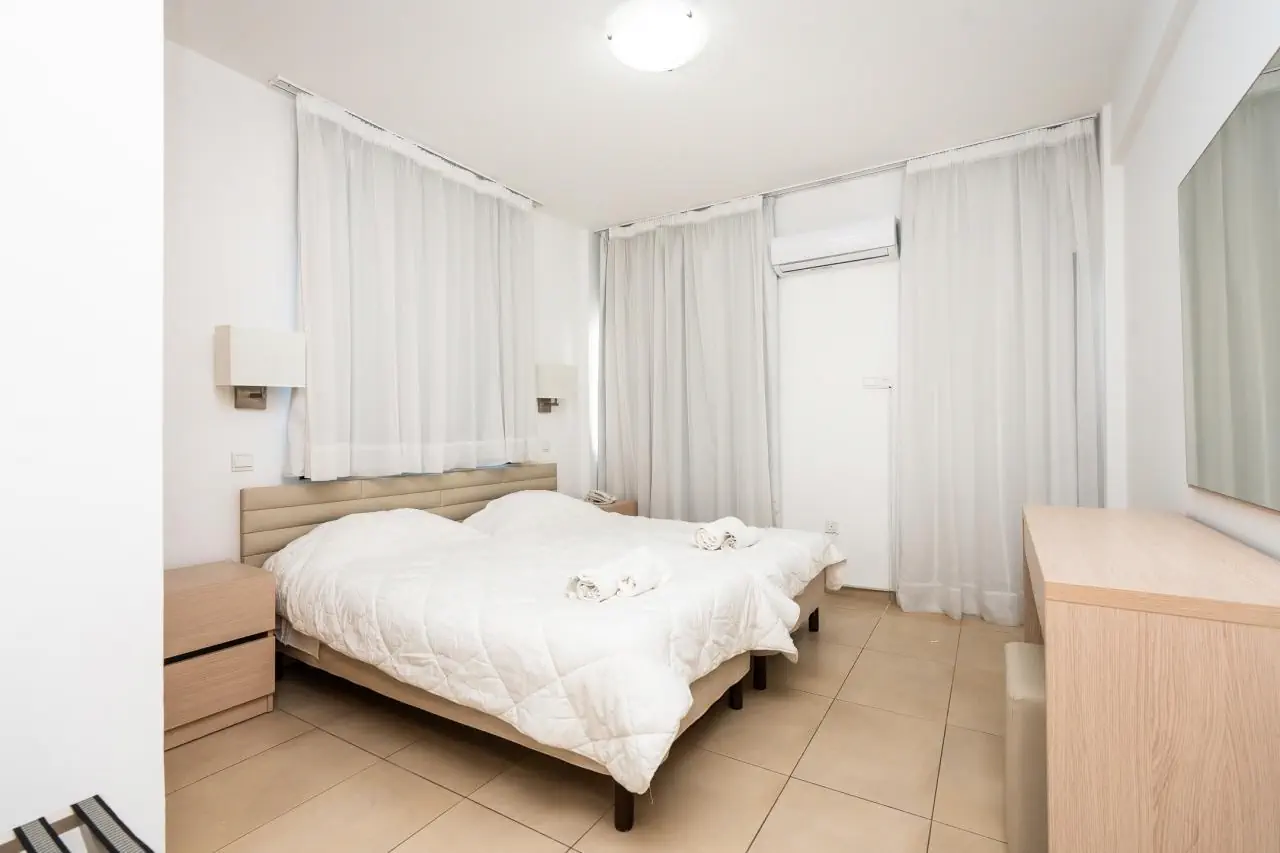 Flora Hotel Apartments, фото 15