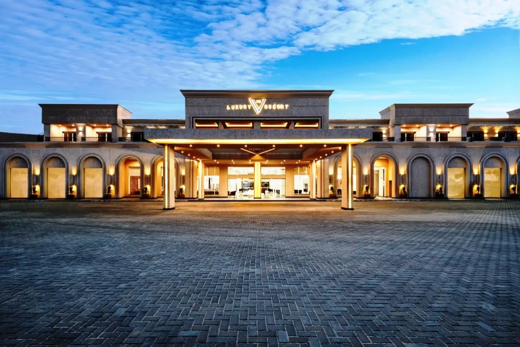 The V Luxury Resort 5*