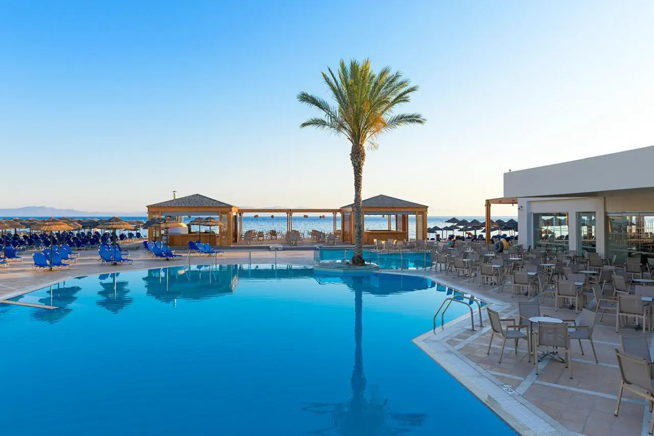 Avra Beach 4*
