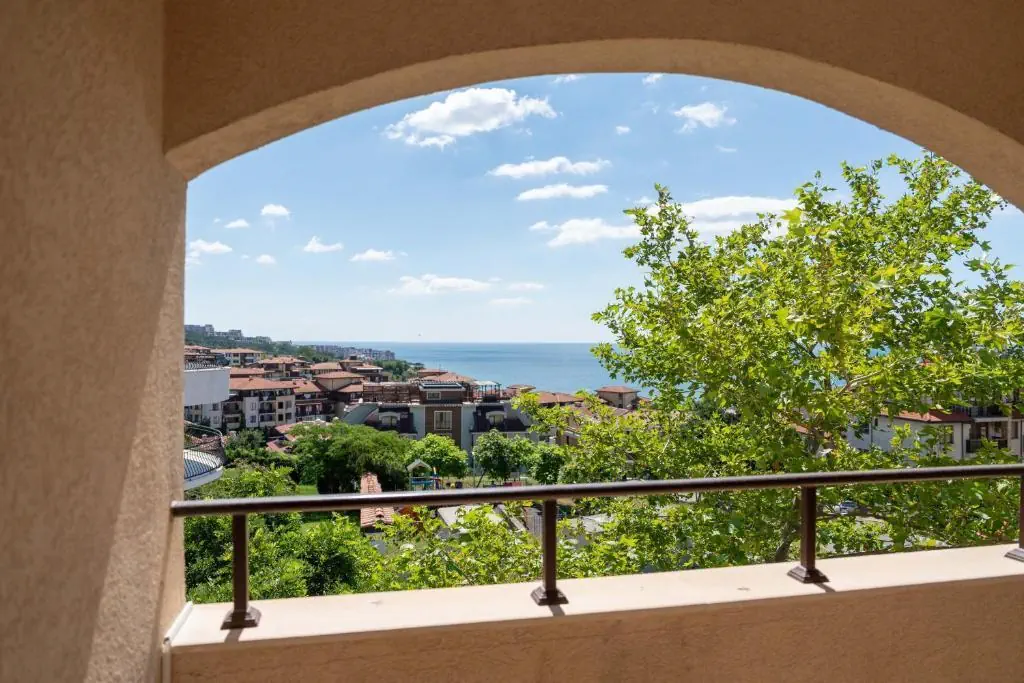 Sea Vista 3*