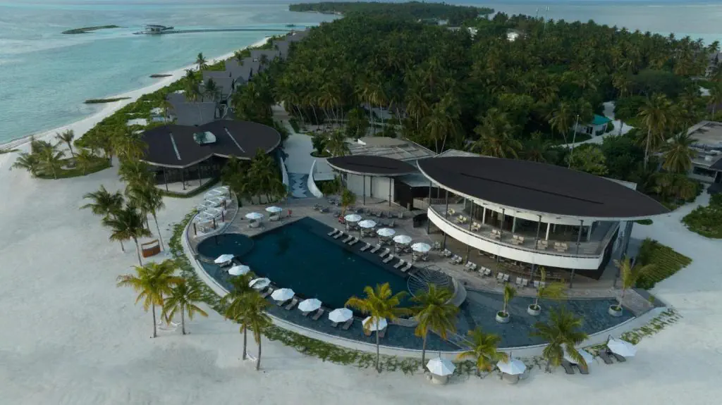 Madifushi Private Island 5*