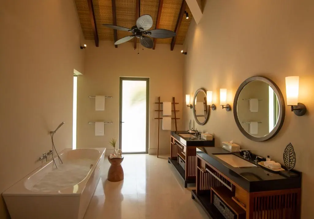 The Residence Maldives at Dhigurah 5*, фото 8