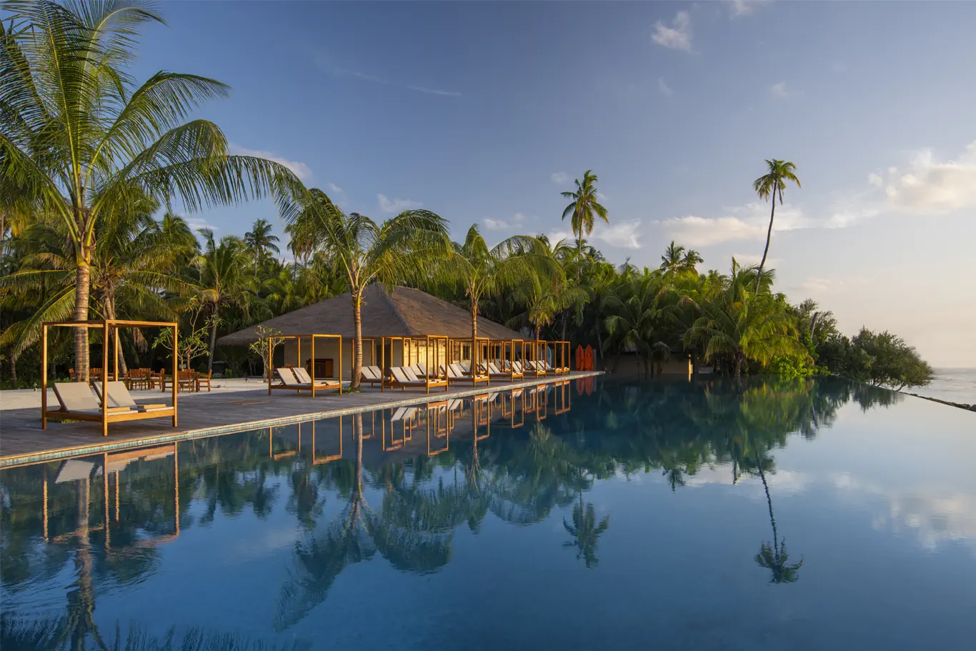 The Residence Maldives at Dhigurah 5*, фото 3