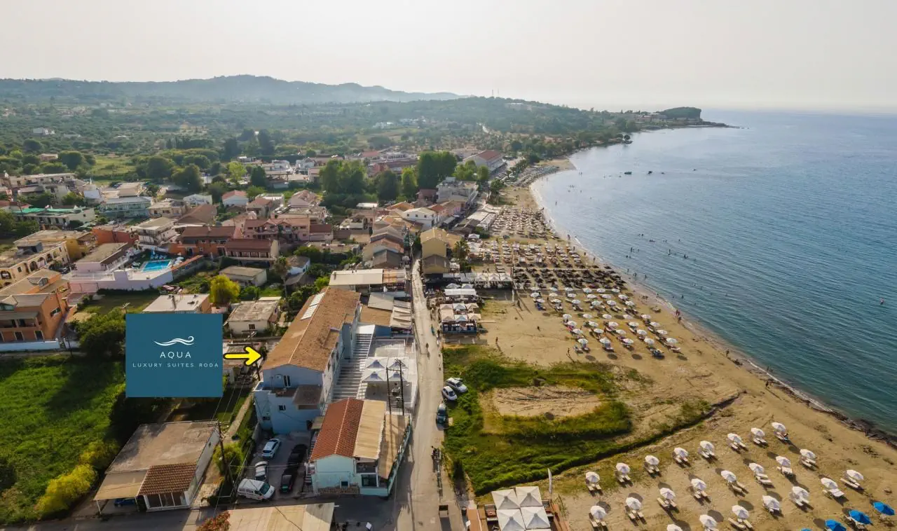 Aqua Luxury Suites 4*