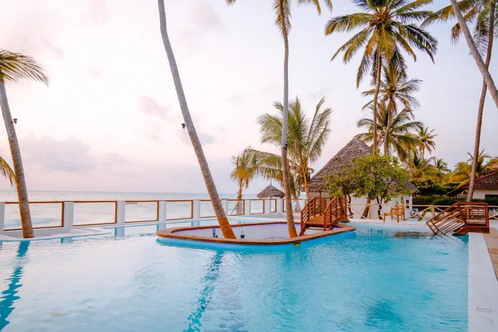 Tiki Beach Club & Resort 4*, фото 4