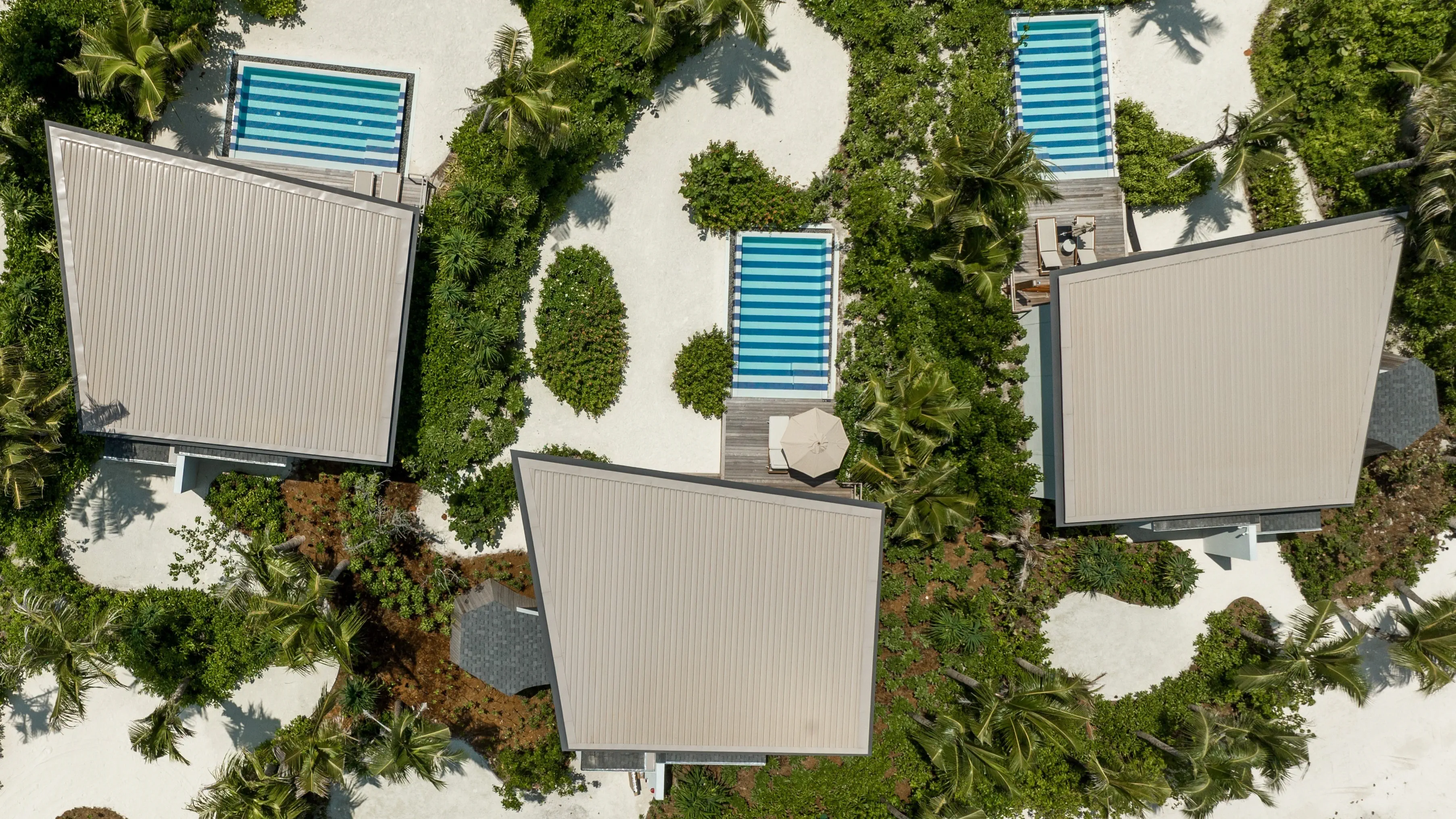 SO/ Maldives 5*