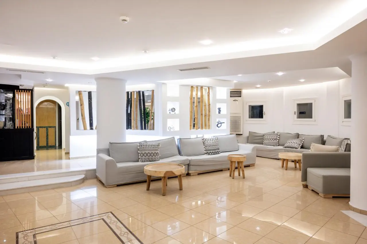 Smy Santorini Suites & Villas 4*