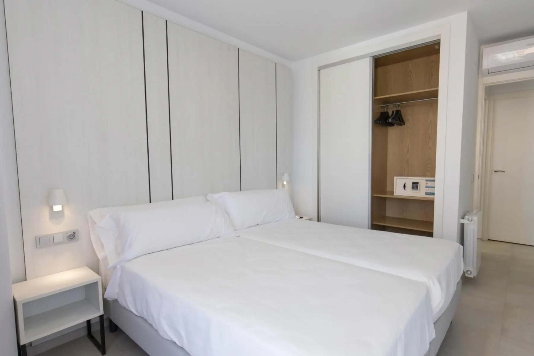 Aparthotel BCL Levante Beach 2*, фото 5