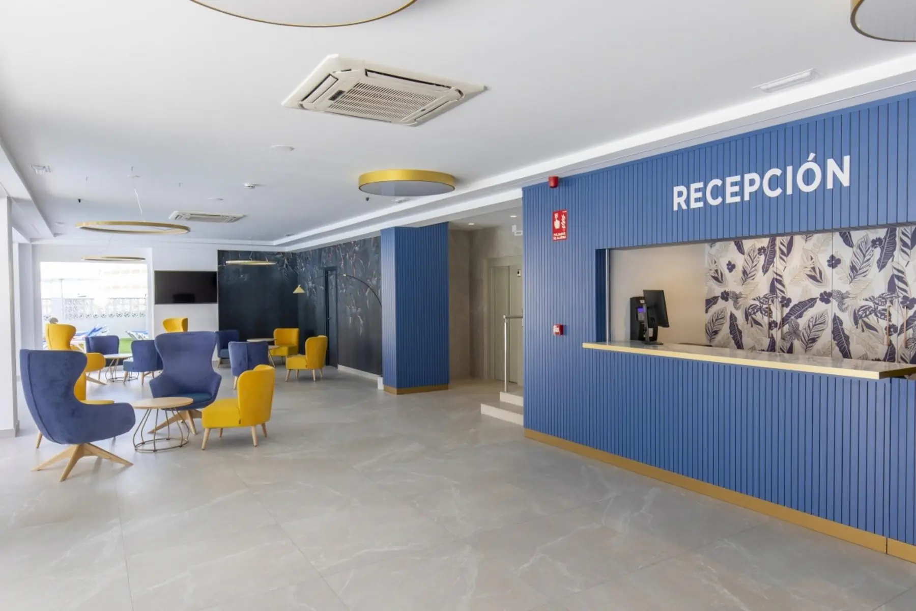 Aparthotel BCL Levante Beach 2*, фото 3