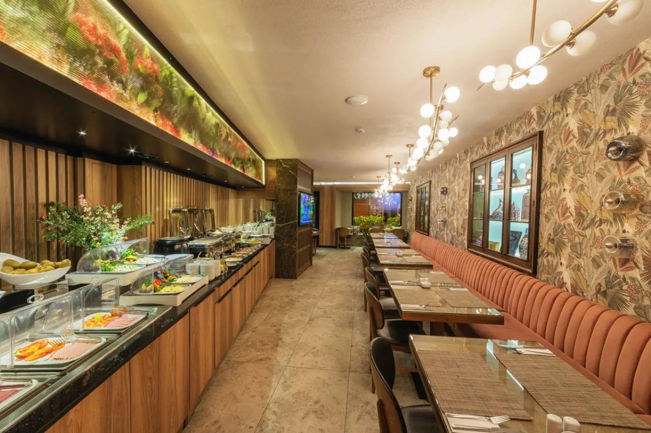 Ayramin Deluxe Hotel, фото 3