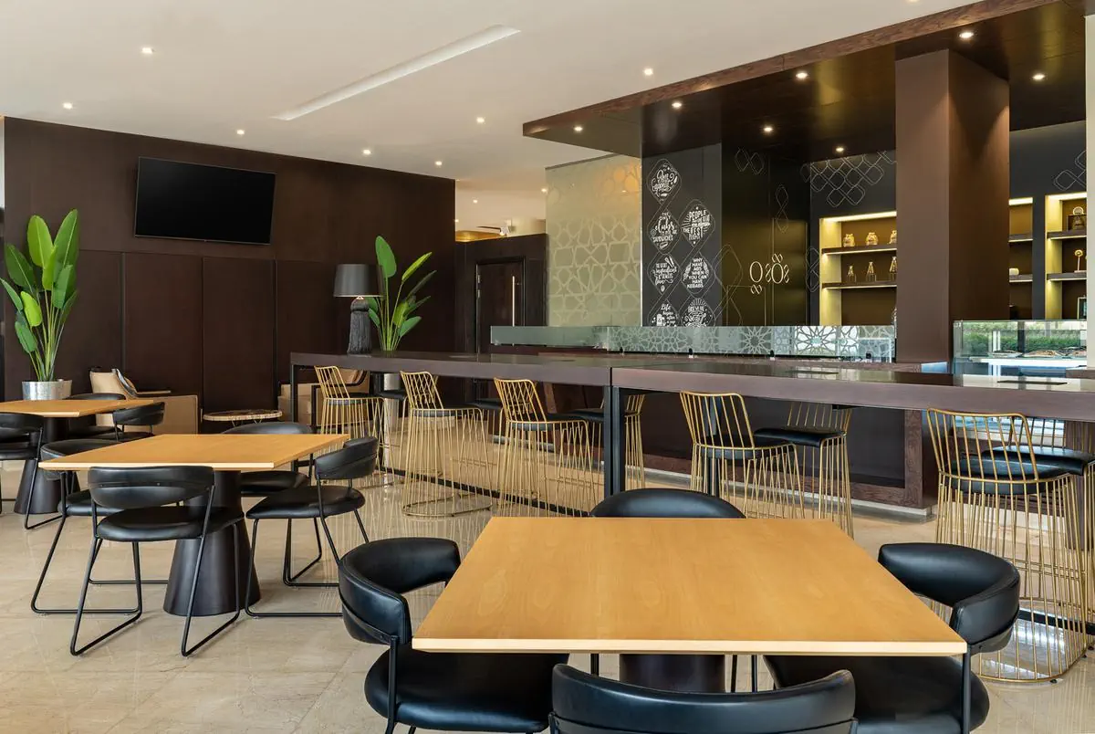 Four Points by Sheraton Production City, Dubai 4*, фото 4