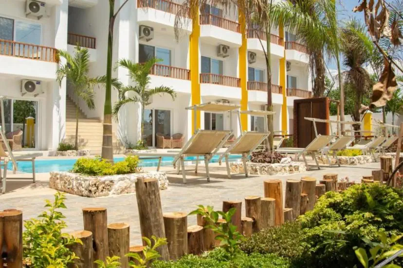 Canary Golden 4*