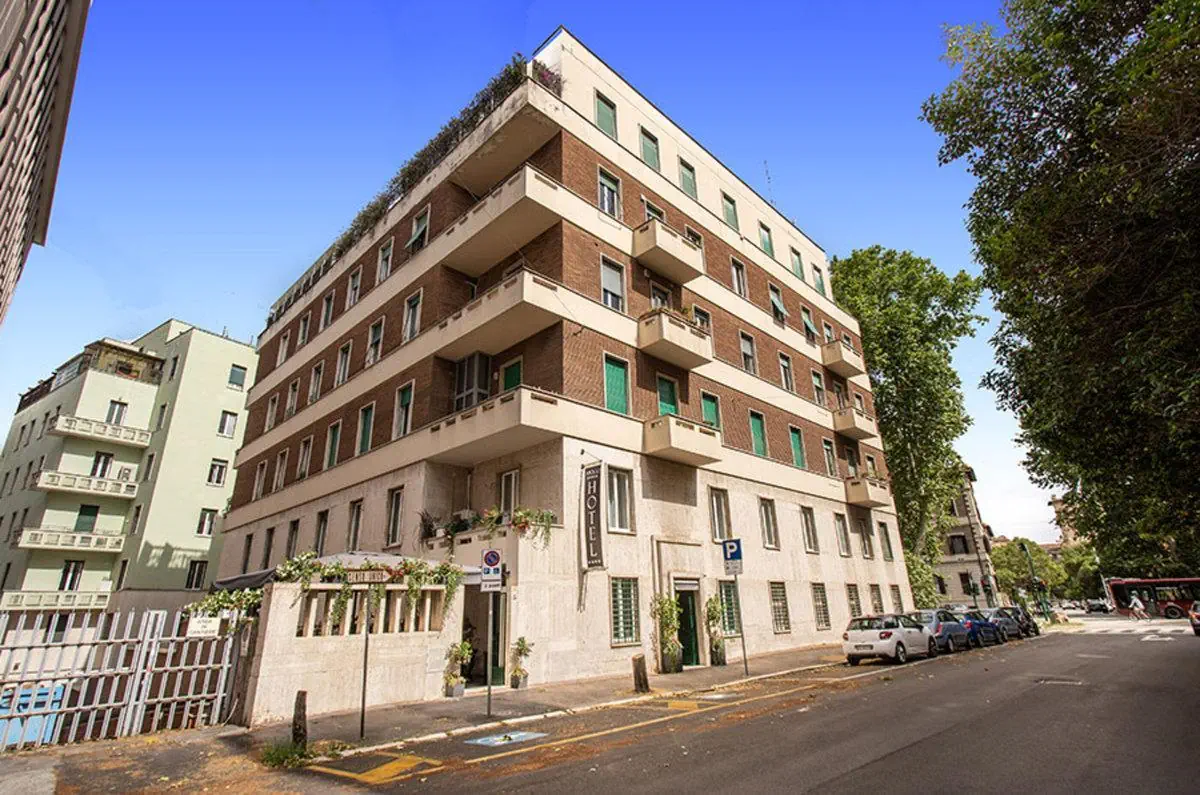 Apollo Boutique 4*