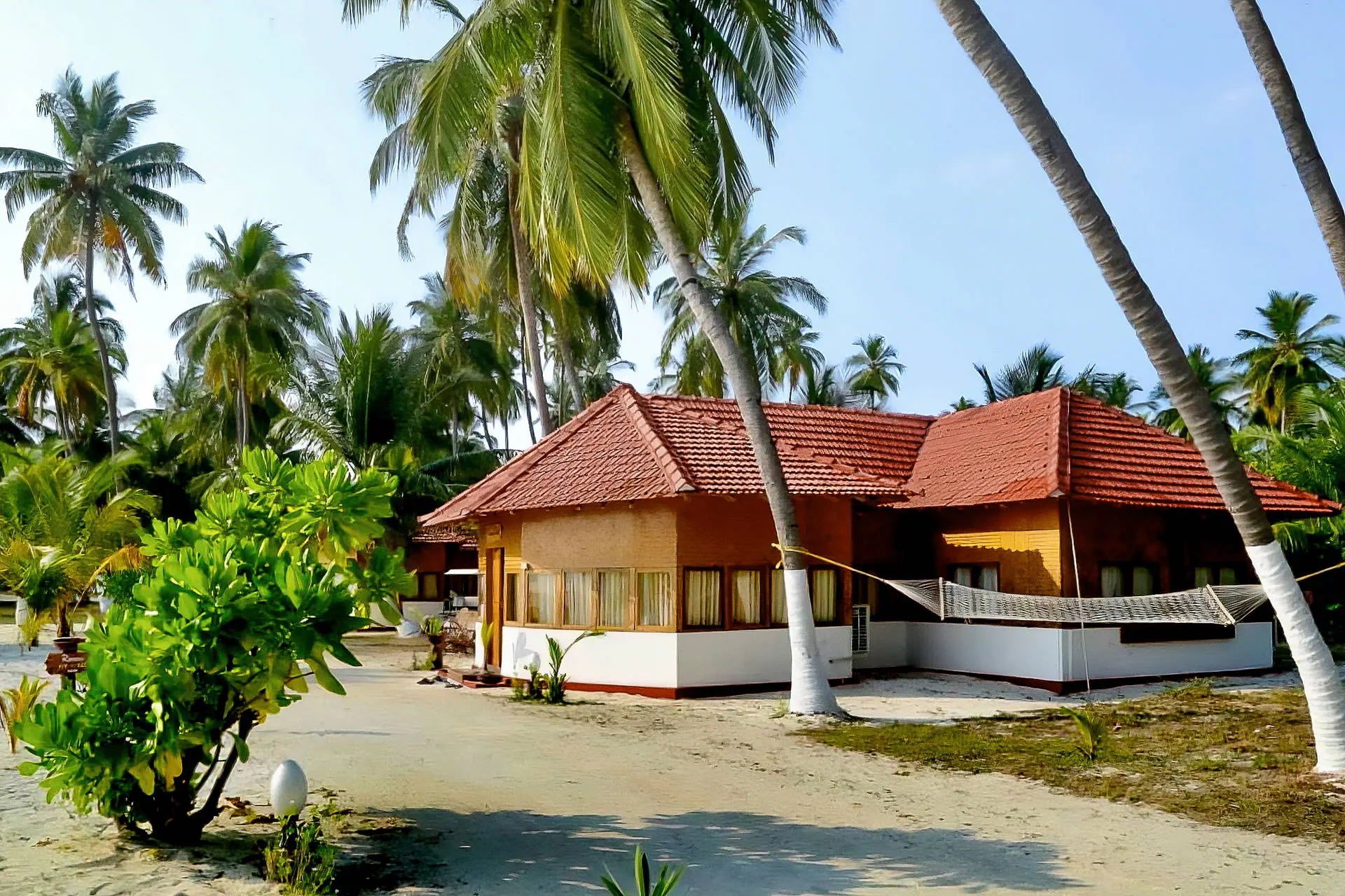 Bangaram Island Resort 2*