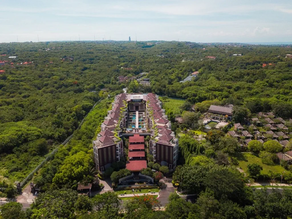 VOUK Hotel & Suites 5*