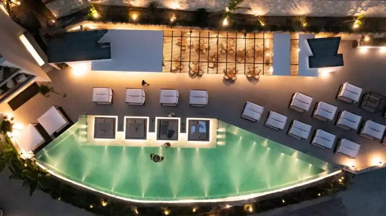 Nobus Hotel & Spa 4*