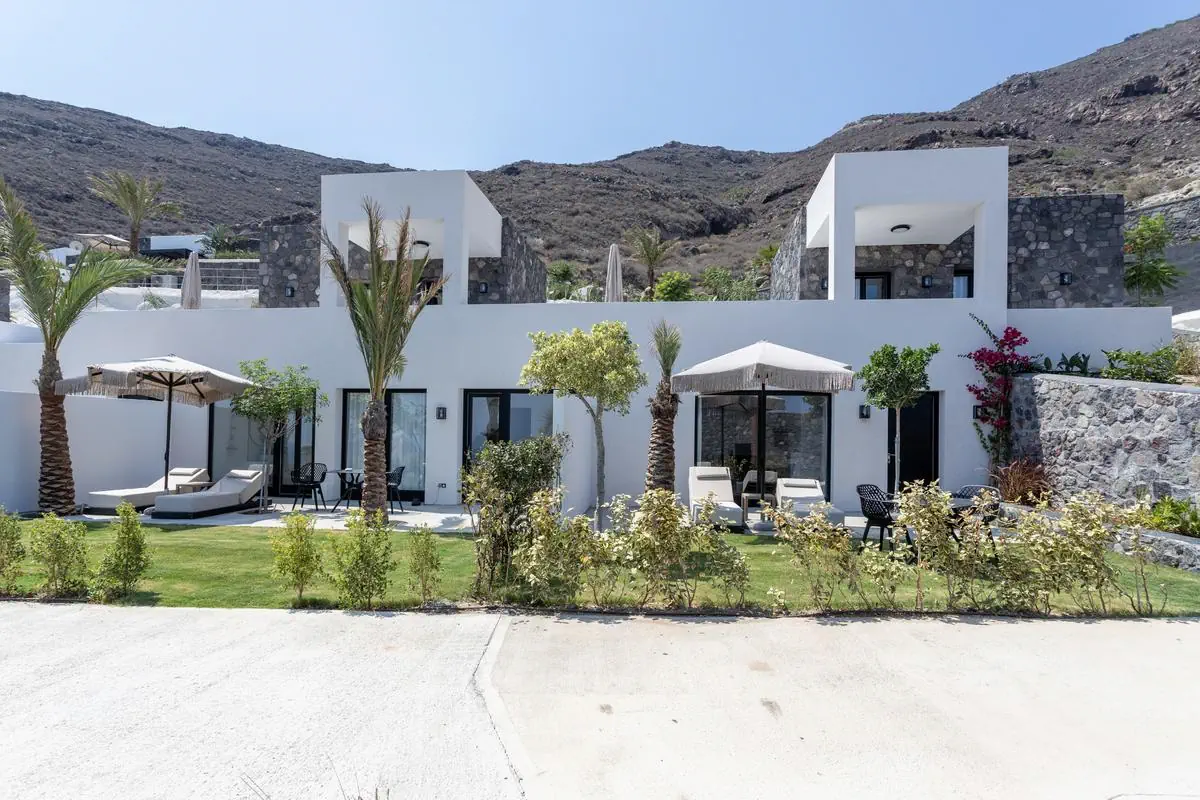 Palm Island Suites 4*
