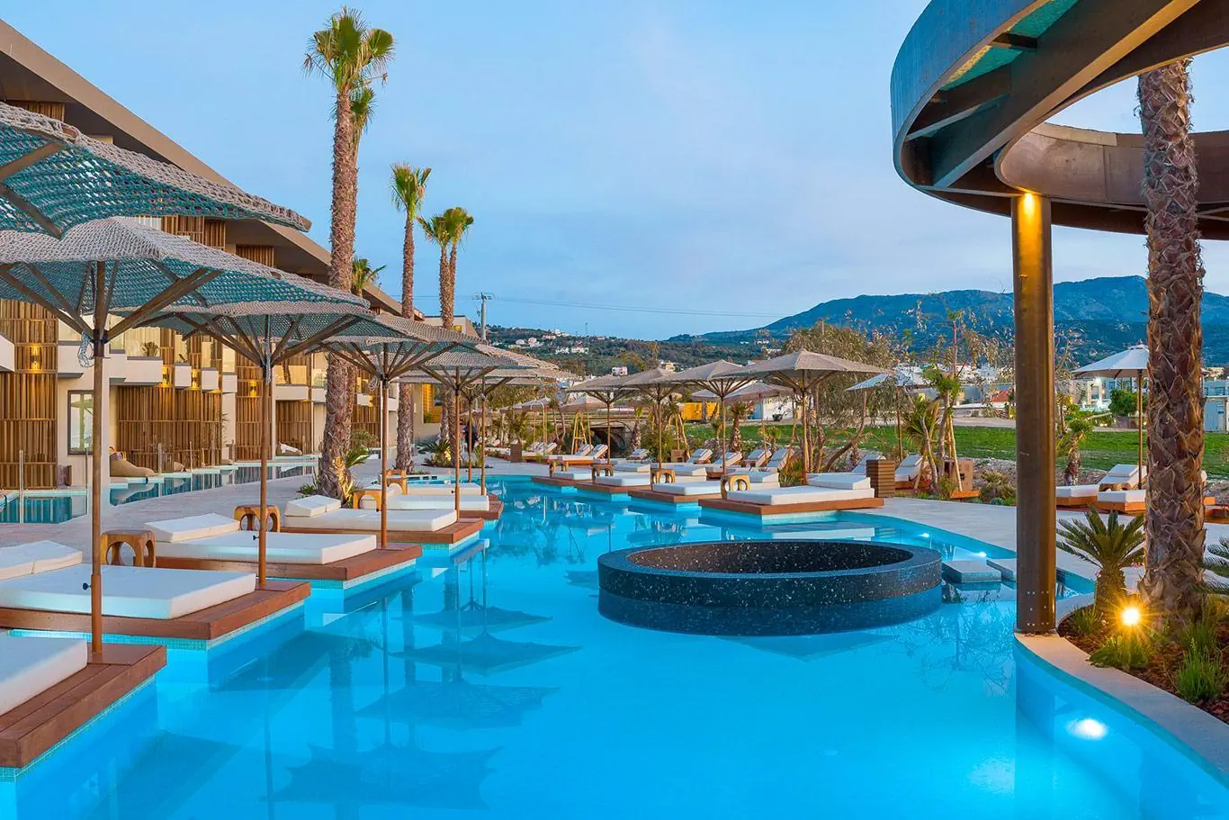 Nalu Resort & Spa 5*
