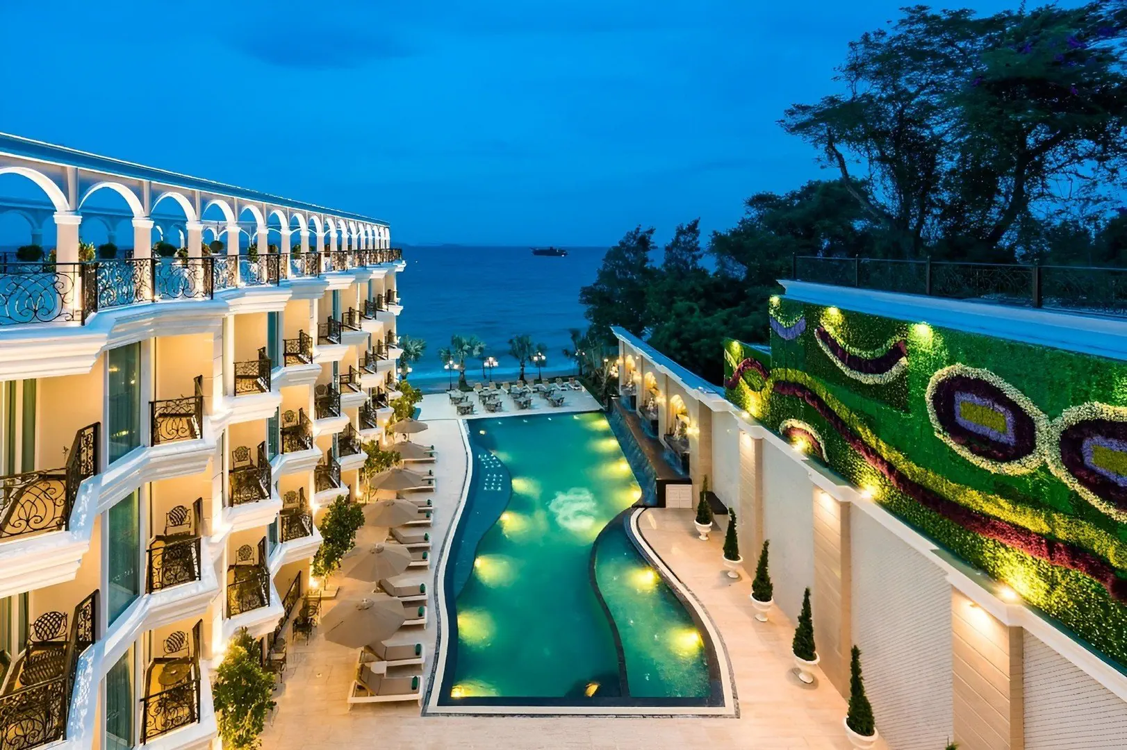 LK Emerald Beach 5*