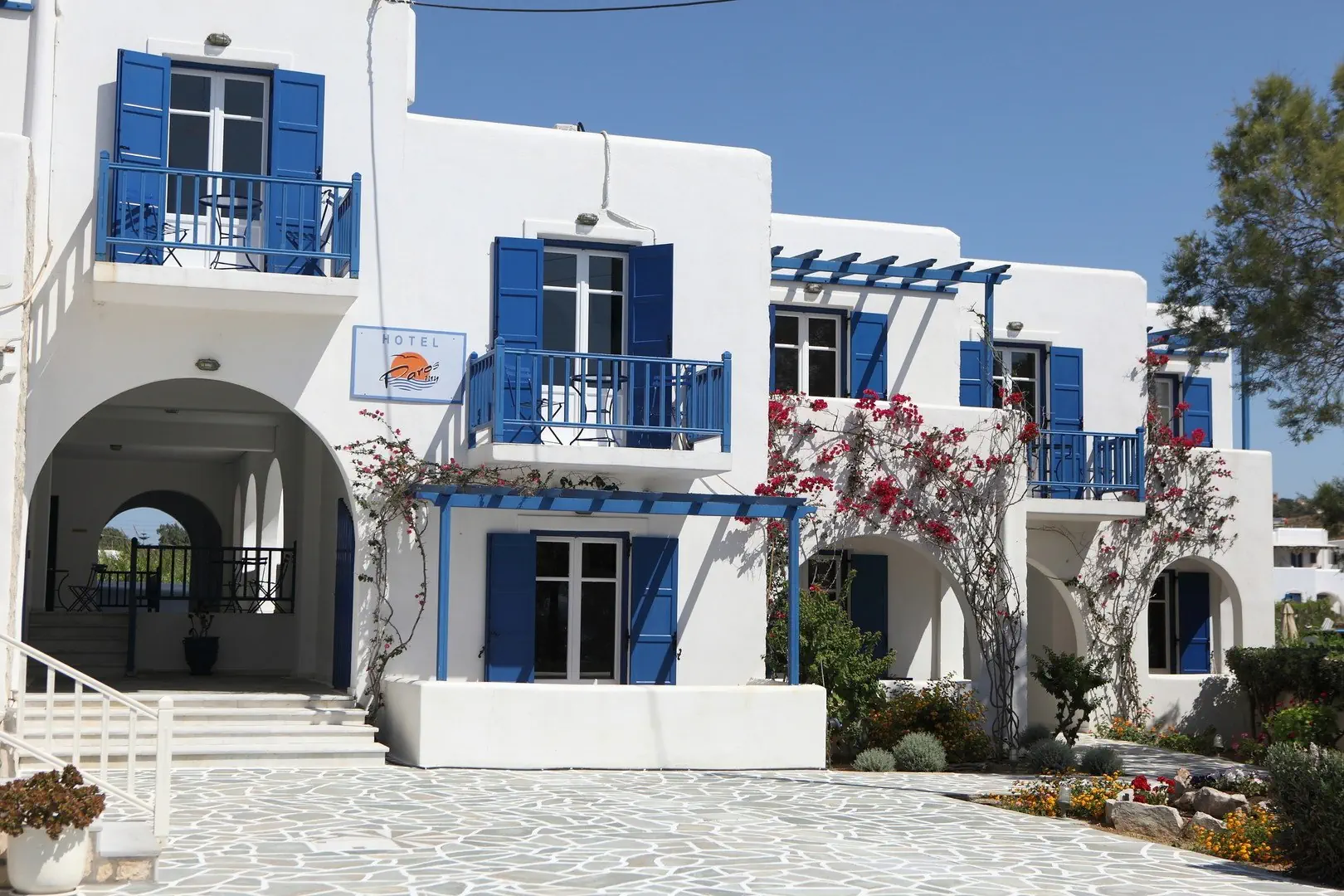 Paros Inn Seafront 3*