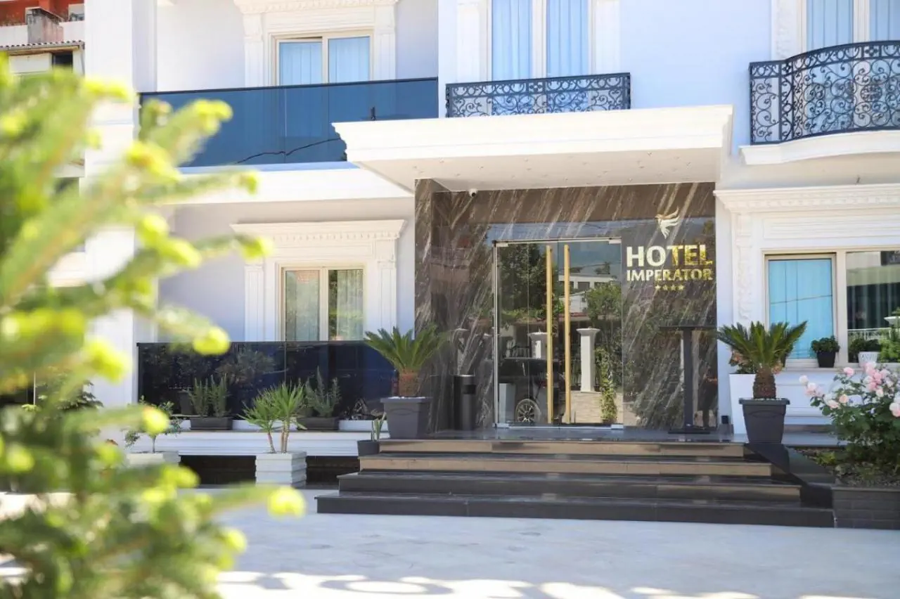 Imperator 4*