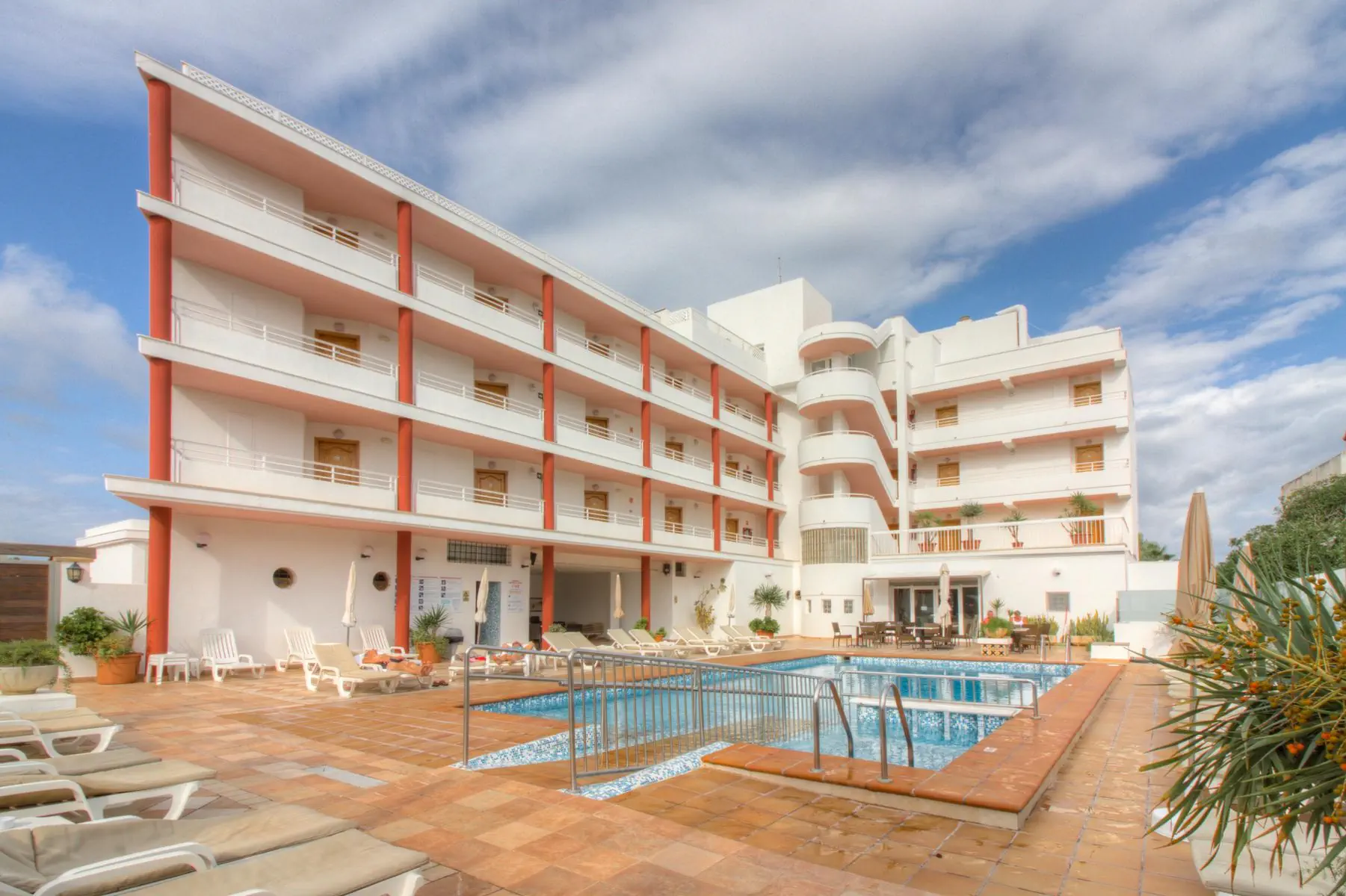 La Kiki Apartments 3*